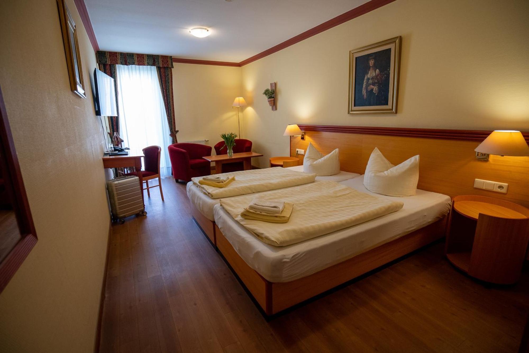Esplanade & Rialto 3* Binz