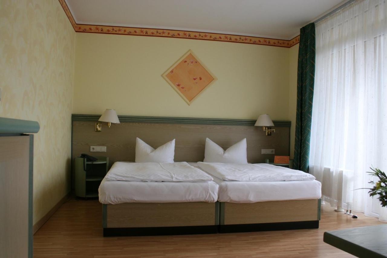 Esplanade & Rialto 3* Binz